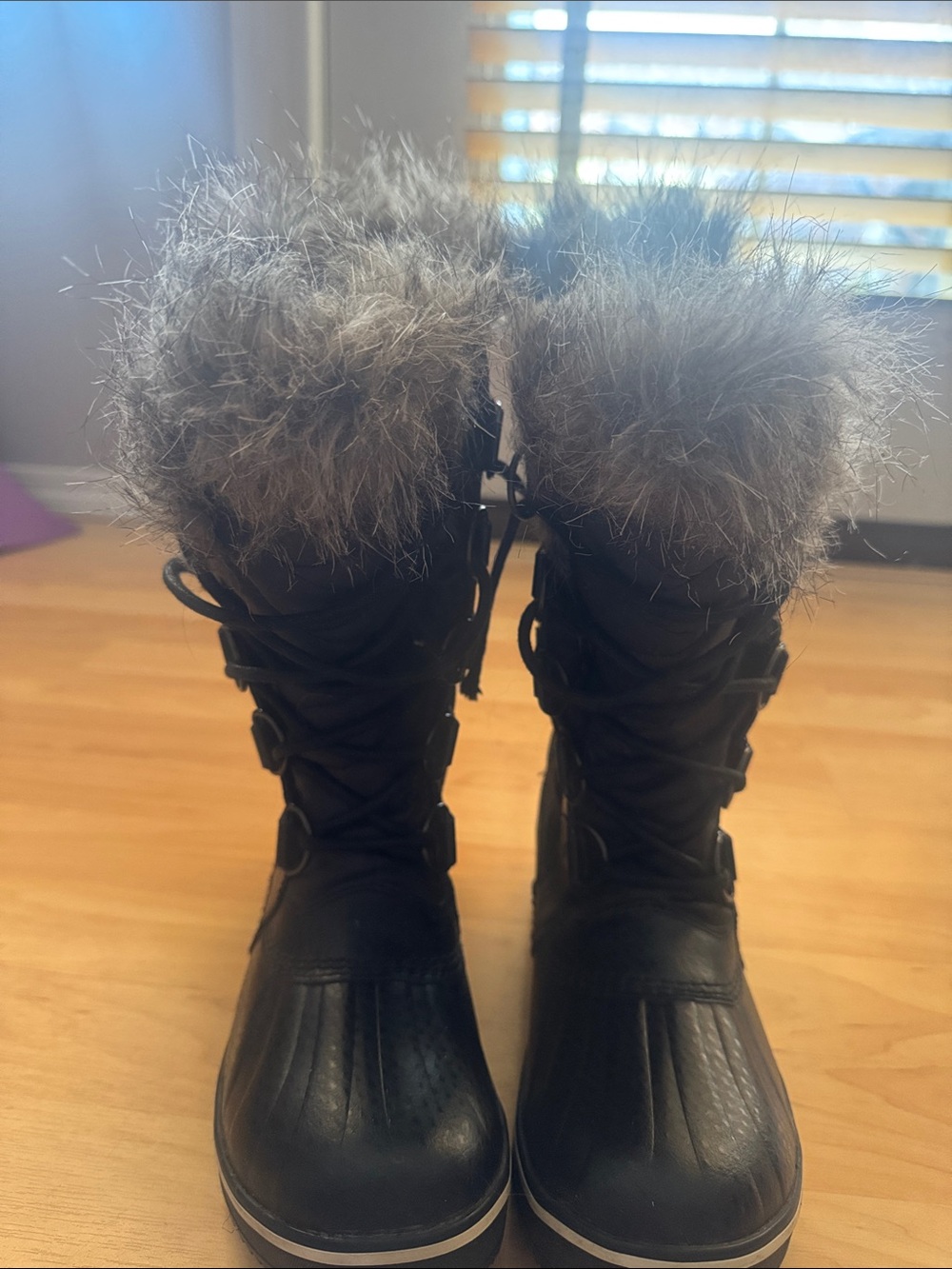Sorel Black Winter Lace-Up Boots with Gray Faux-Fur Cuff